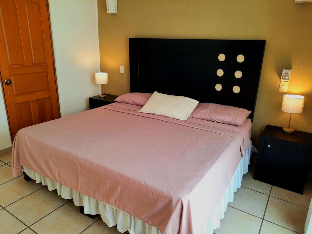 Hacienda Real Suits Ixtapa Ixtapa  Esterno foto